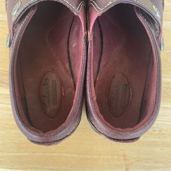 Clarks Collection Deep Red Loafer Slide On Shoes Size 6 - Picture 5 of 7